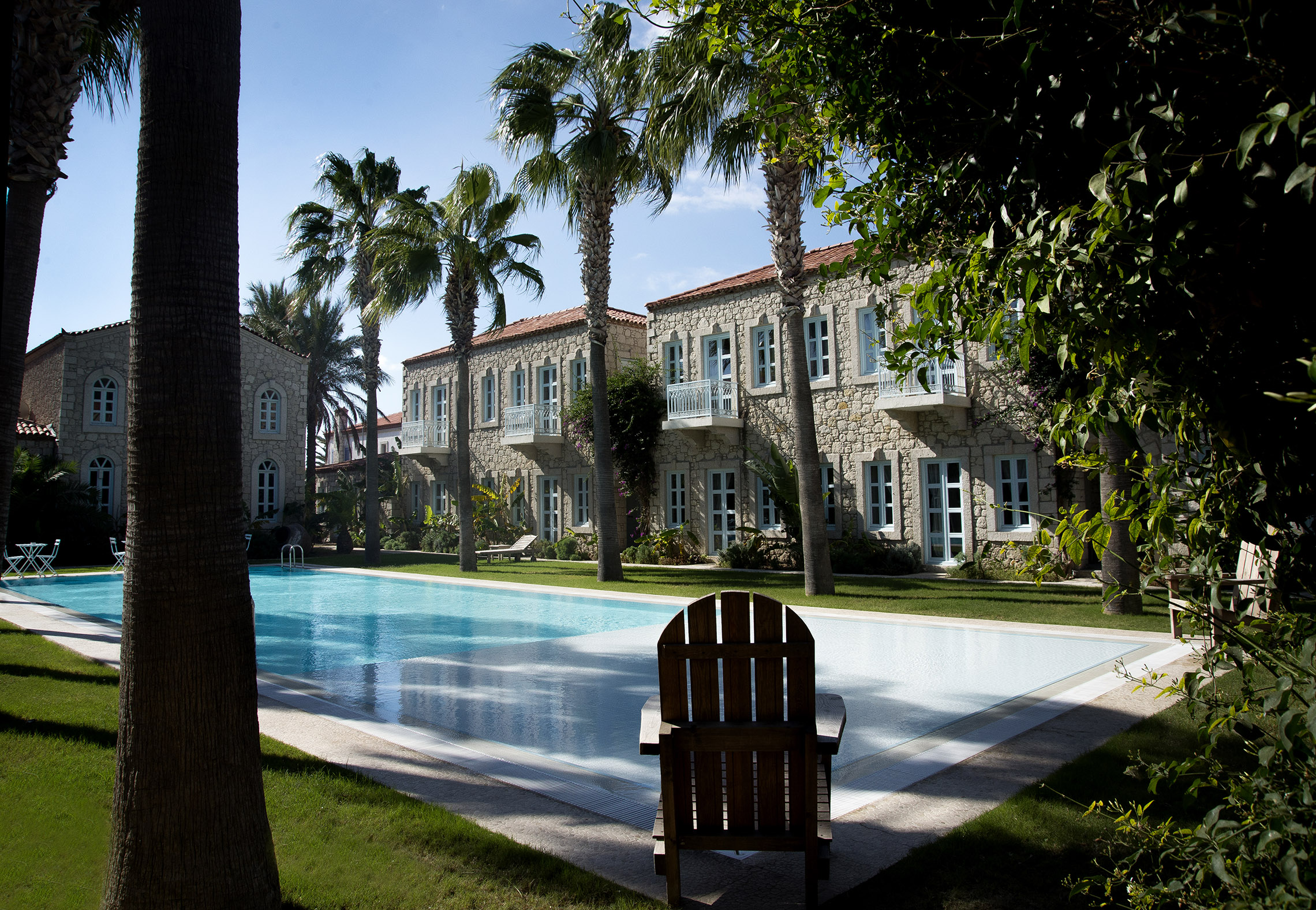 Manastır Alaçatı Hotel & Homes